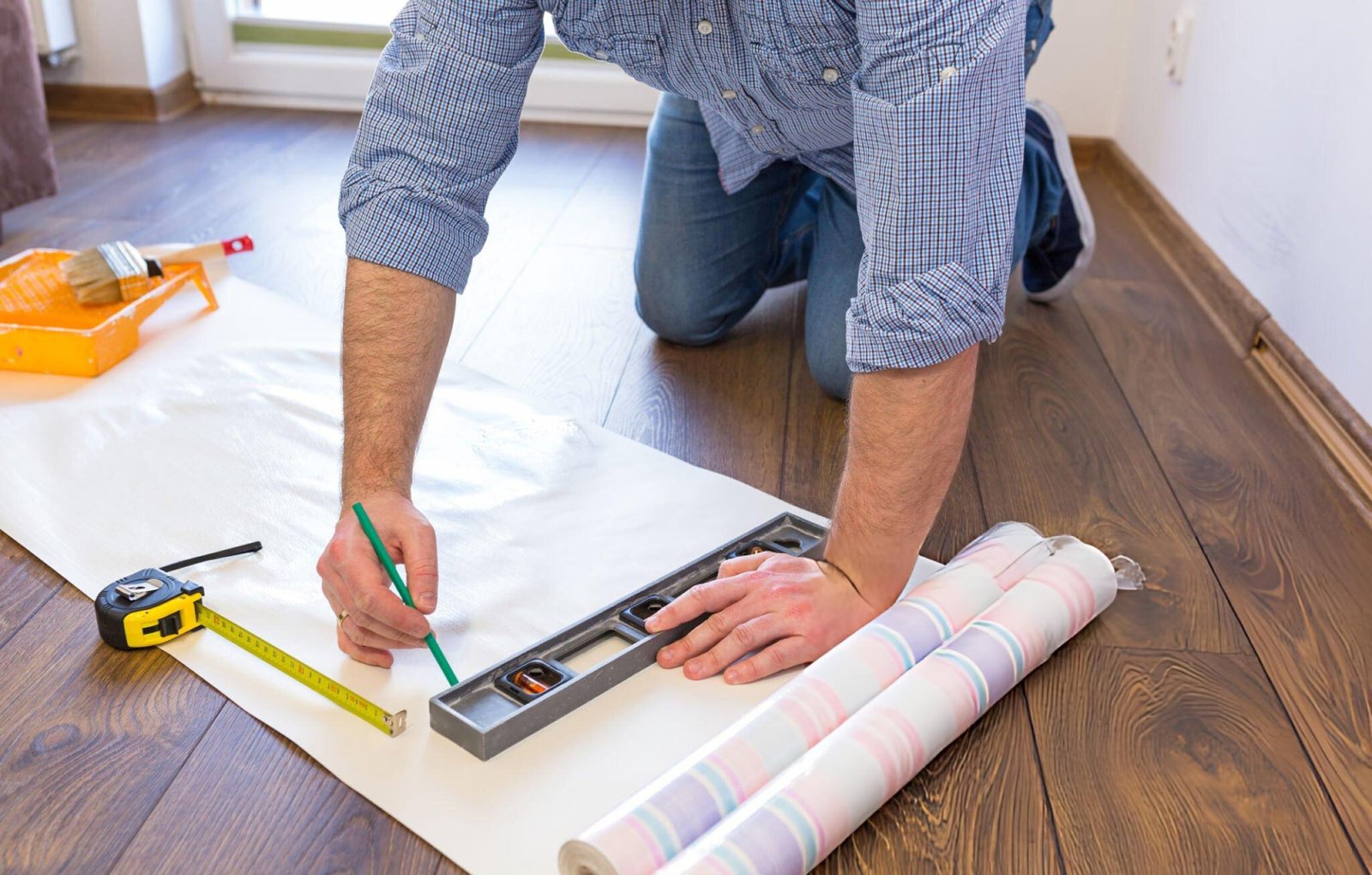 wallpaper installation